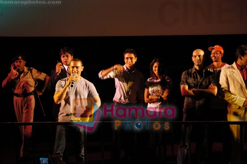 Aamir Khan, Imraan Khan, Genelia and Abbas Tyrewala visit Cinemax, Nagpur on July 9th 2008