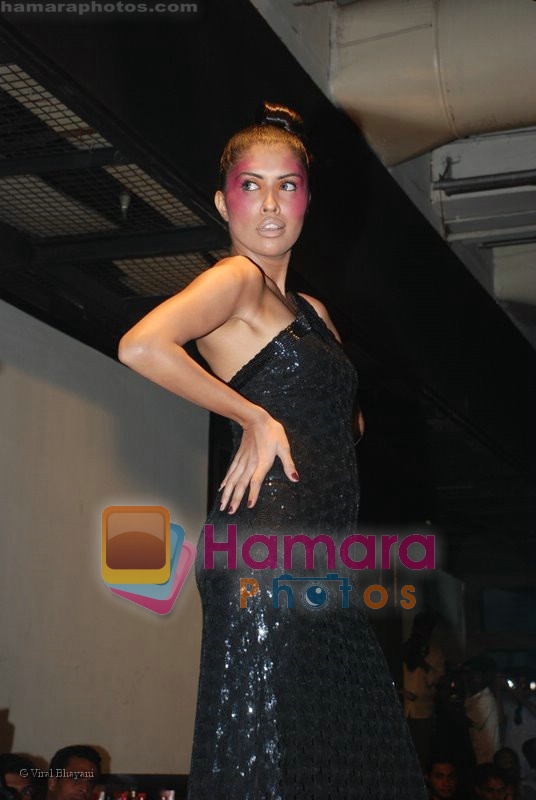 at Channel V Get Gorgeous party in Poison, Mumbai on July 10th 2008