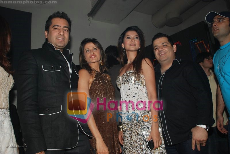 Designers Rahul and Rohit Gandhi, model Gauhar Khan at Channel V Get Gorgeous party in Poison, Mumbai on July 10th 2008