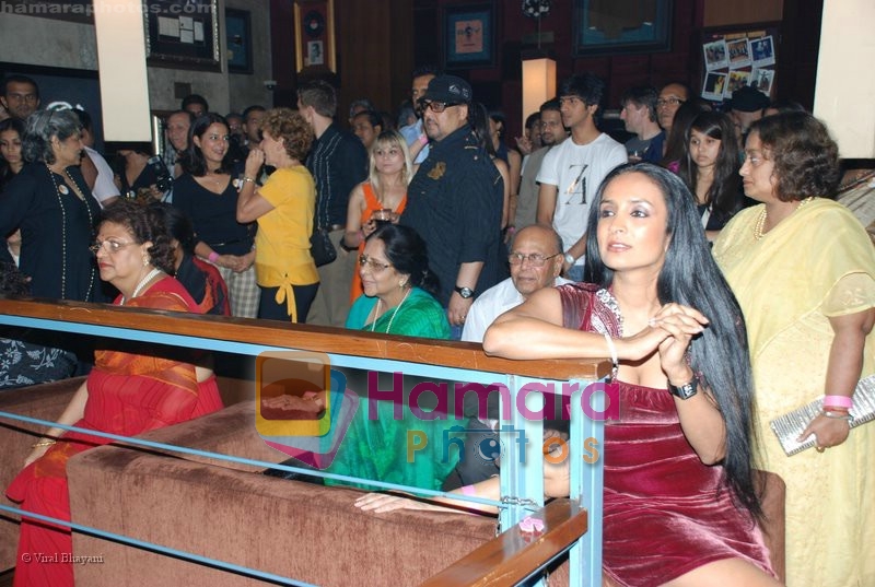 Suchitra Pillai at Suneeta Rao's album Waqt launch in Hard Rock Cafe on 15th July 2008
