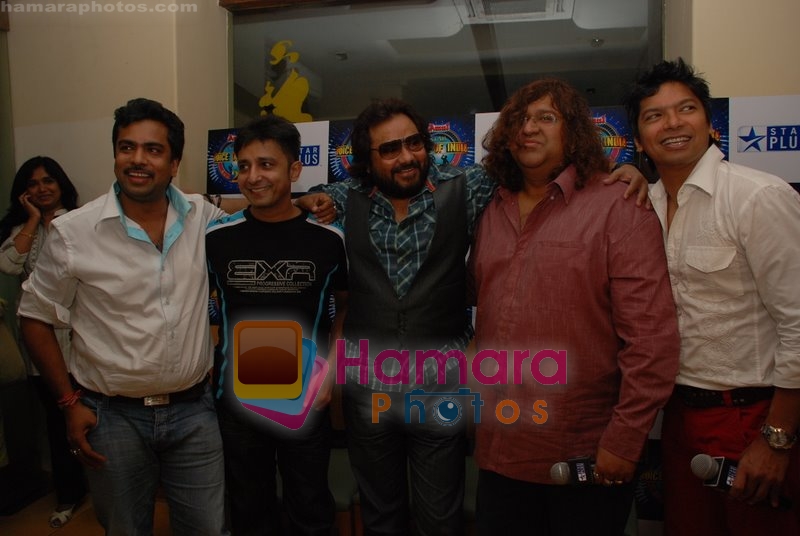 Sukhwinder Singh, Monty Sharma and Ismail Darbar, Shaan at Amul Star Voice of India  press meet in Mangi Ferra on 16th July 2008