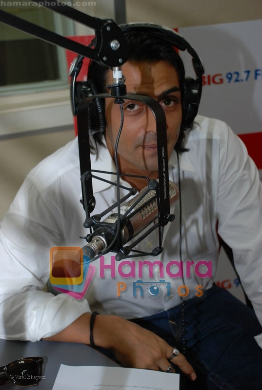 Arjun Rampal at BIG 92.7 FM Studio at Andheri on July 19, 2008