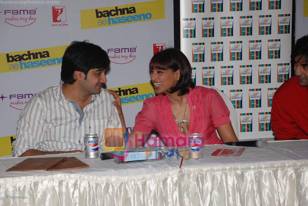 Bipasha Basu at the Bachna Ae Haseeno team at Fame Vashi on August 14th 2008 