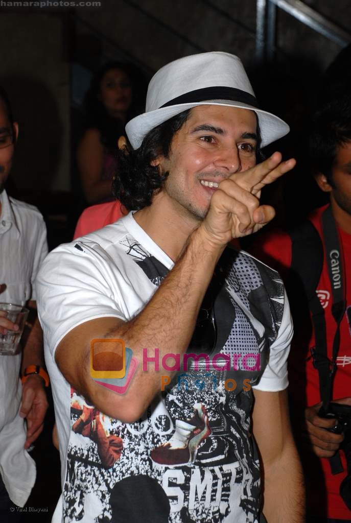 Dino Morea at the PUMA Golf Open in Hard Rock Caf�, Mumbai on August 17th 2008