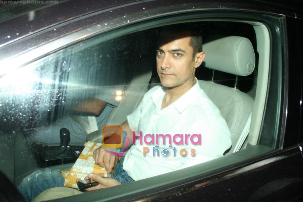 Aamir Khan at film Amu press meet in Landmark on August 9th 2008 