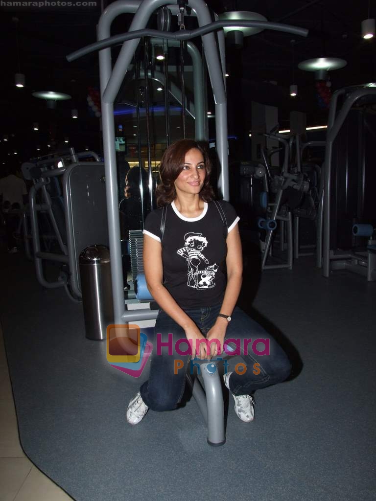 Rakshanda Khan at Fitness First launch in Andheri on August 23rd 2008 