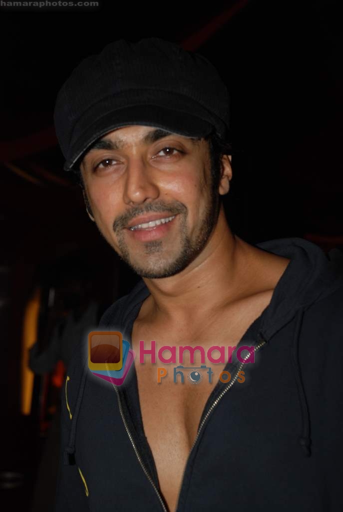 Aashish Chaudhry at Wanted premiere in  PVR Juhu on 27th August 2008 