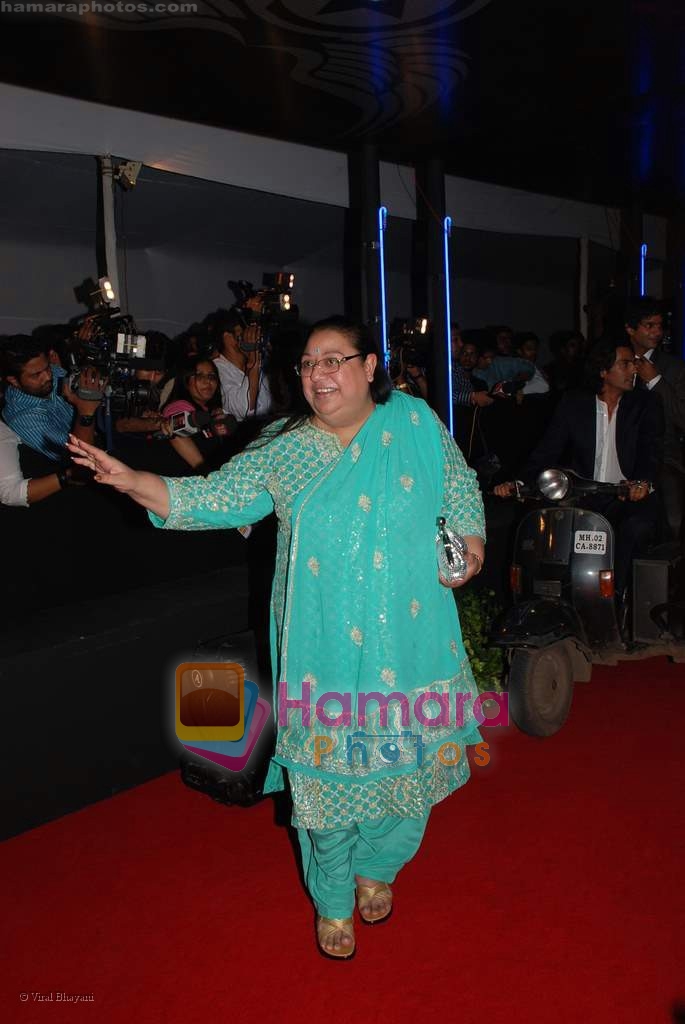 honey irani at Rock On Premiere in IMAX Wadala on 28th August 2008
