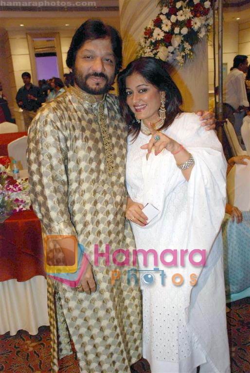 Sonali Rathod, Roop Kumar Rathod at the Launch of Rupali Dalals Album Badra on 29th August 2008 