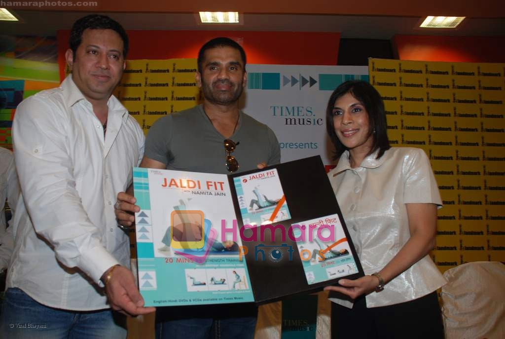Sunil Shetty launches Namita Jain's fitness DVD in Infinity Mall on 29th August 2008 