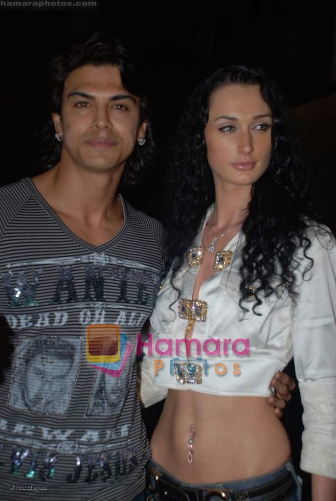 Sahil Khan at Swastik Pictures bash for Amber Dhara in Vie Lounge on 29th August 2008 