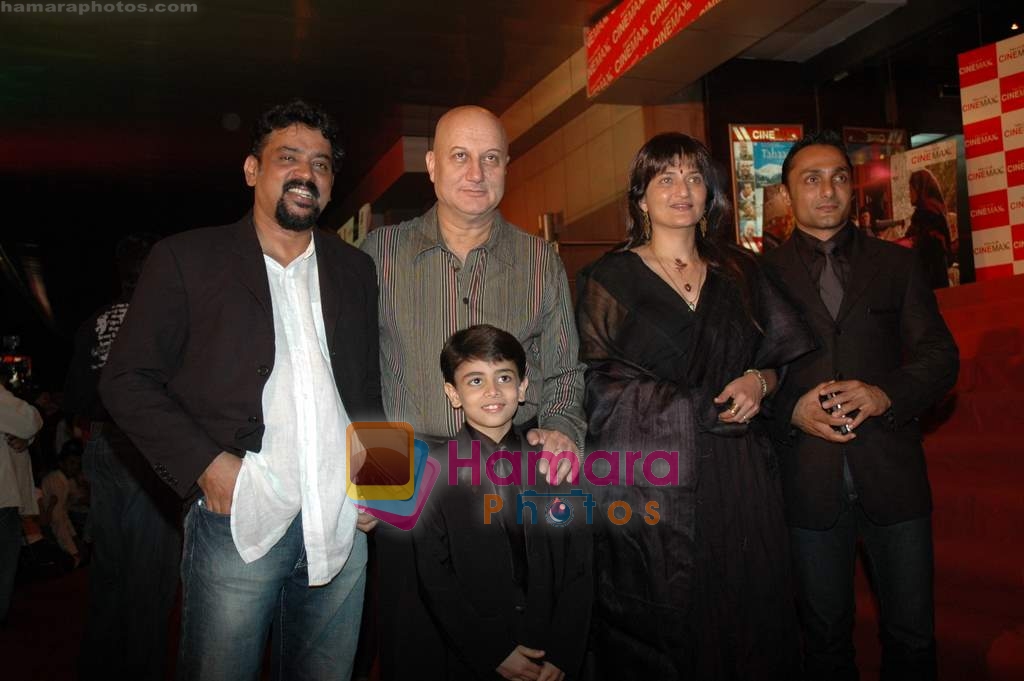 Rahul Bose, Anupam Kher, Sarika, Purav Bhandare, Santosh Sivan at Tahaan premiere in Cinemax on 2nd September 2008 
