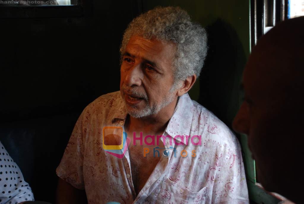 Naseeruddin Shah travel by local train to promote film Wednesday from Churchagate to Andheri on 2nd September 2008 
