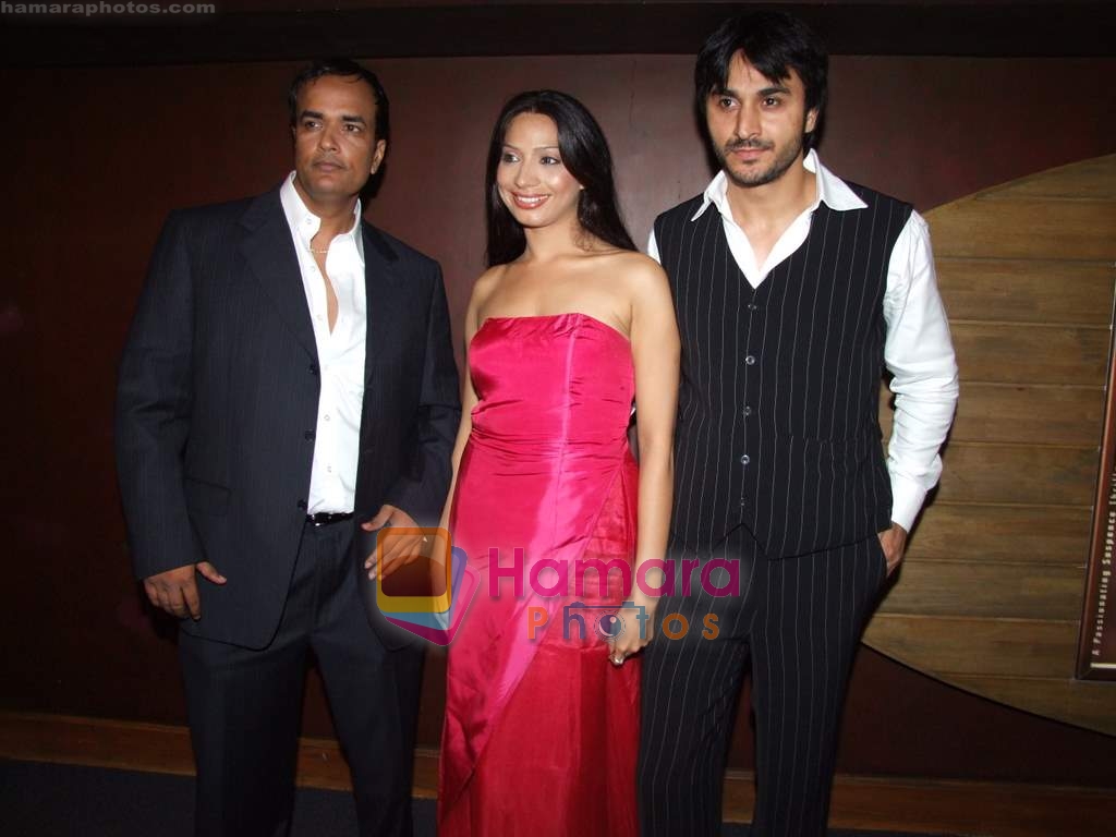 Rishabh Takoo, Xavier Chttiah, Roushika at Jeena To Hai premiere in Fun Republic on 4th September 2008 