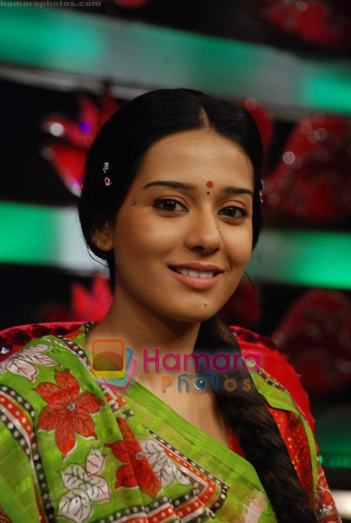 Amrita Rao at the Promotion of movie Welcome to Sajjanpur on show Aaja Mahi Vay of Star Plus in Cinevistas studio on 9th September 2008 