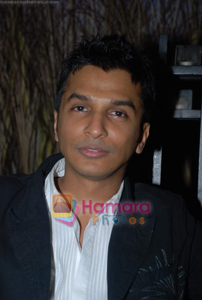 Vikram Phadnis at the Showcase of Rocky S Club collection at Blender Pride Tour party in Sahara Star on 9th September 2008 