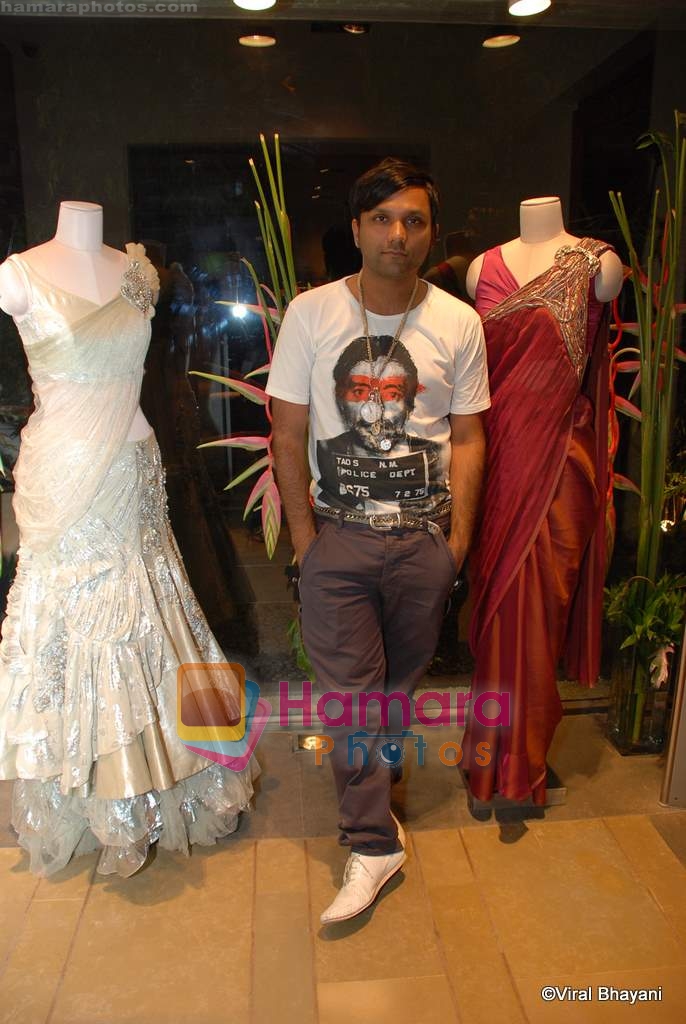 at the Showcase of Gaurav Gupta's Collection for Chamomile in Khar Store on 12th September 2008 