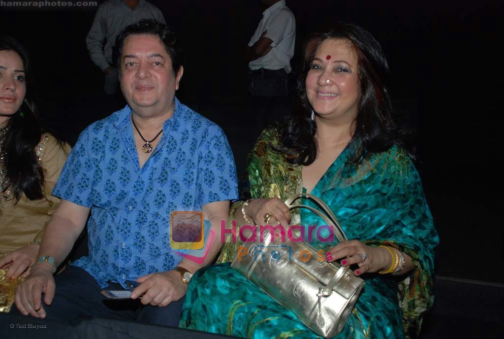 Moon Moon Sen at the showcase of Ritu Kumars Collection at HDIL Couture Week in Grand Hyatt on 16th September 2008 