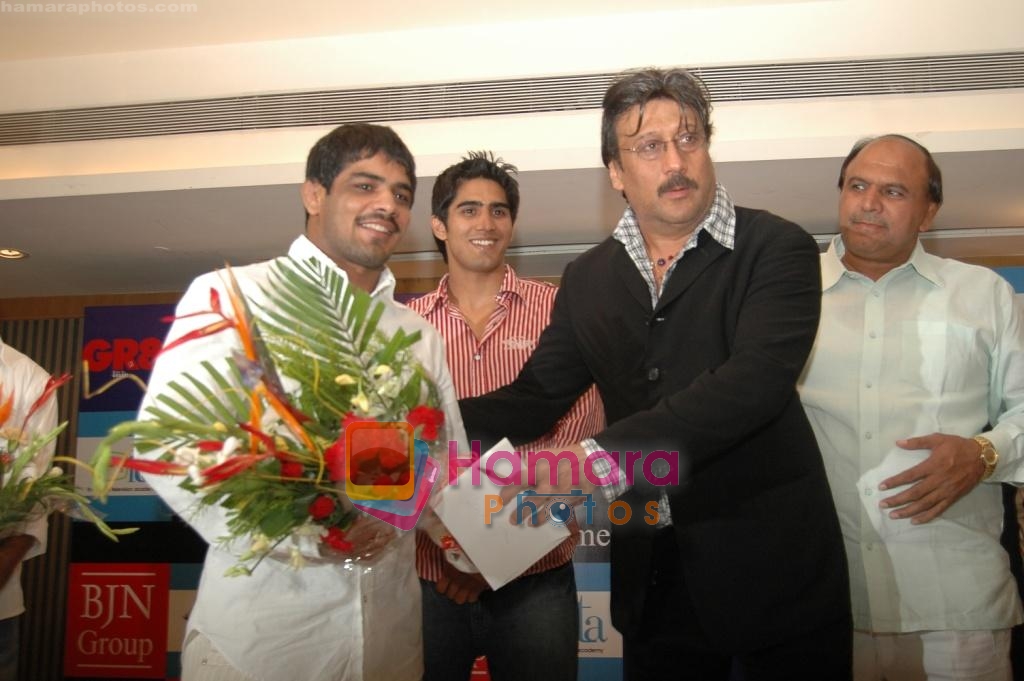 Jackie Shroff with Sushil Kumar  at GR8! and ITA felicitate India's Olympic heroes from Bhiwani in Haryana