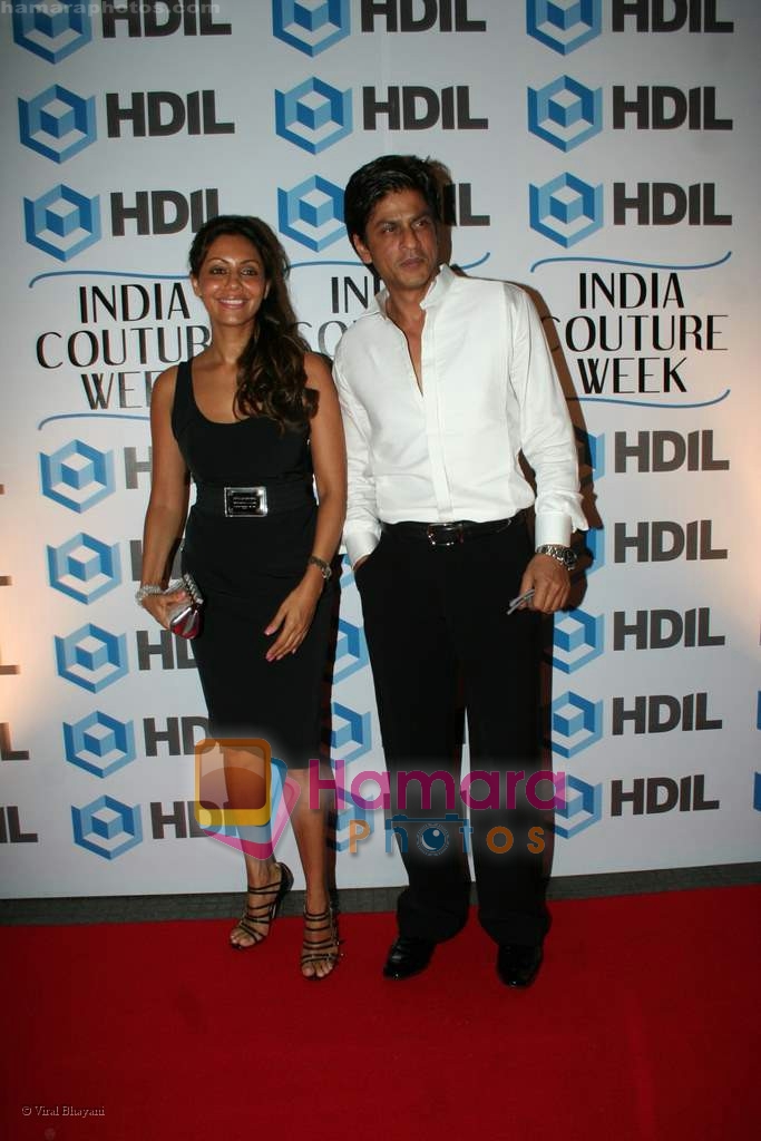 Shahrukh Khan, Gauri Khan at HDIL Couture week bash in Grand Haytt on 17th September 2008 
