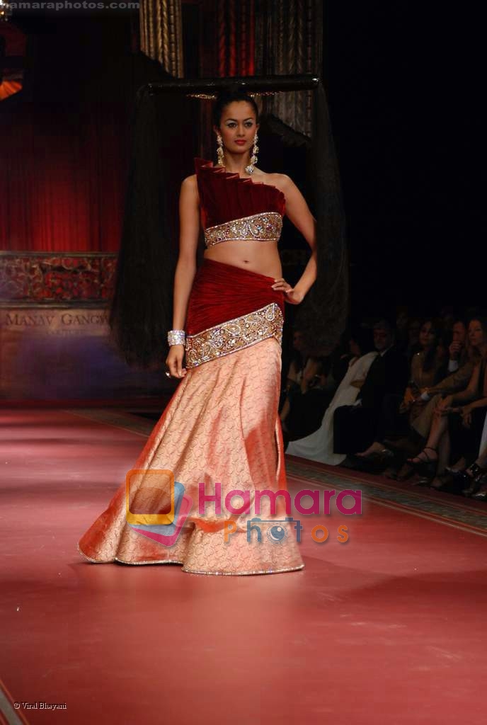 at Manav Gangwani show at HDIL Coutoure week on 18th September 2008 