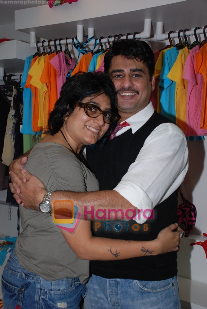 Ayub & Niharika Khan at the Launch of Childrens Boutique ALIZAH on 19th September 2008 