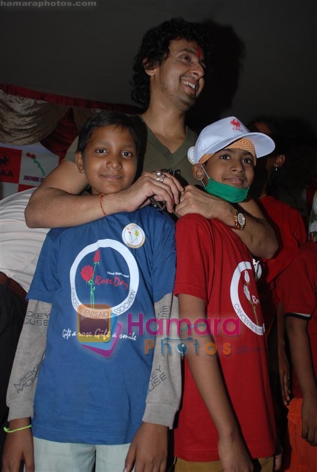 Sonu Nigam at National Cancer Rose Day in King George Hospital on 20th September 2008 