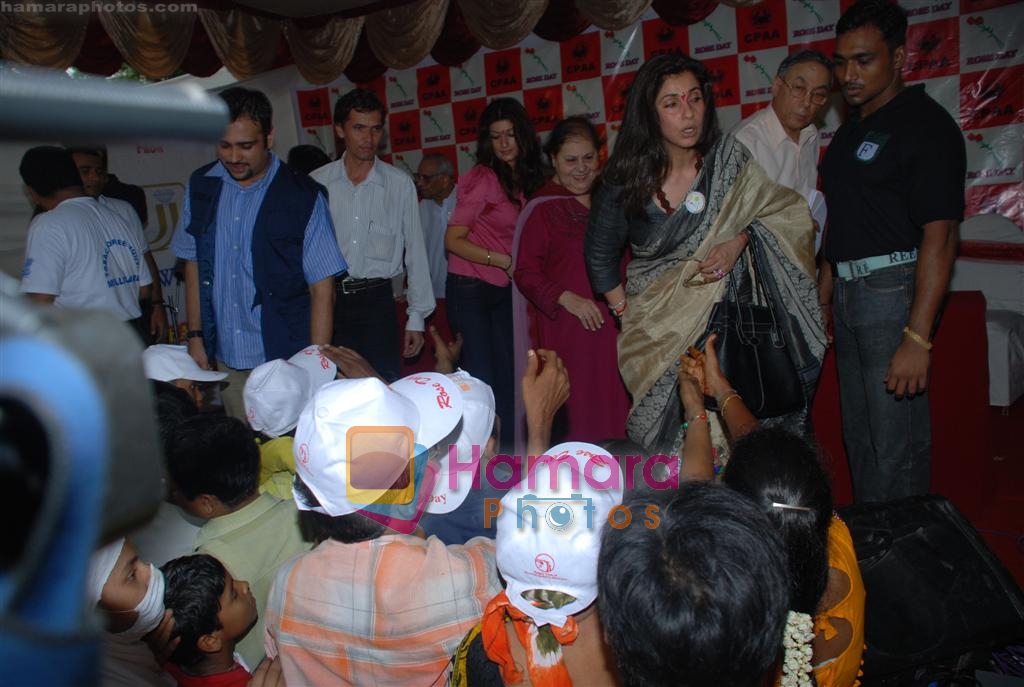 Dimple Kapadia at National Cancer Rose Day in King George Hospital on 20th September 2008 