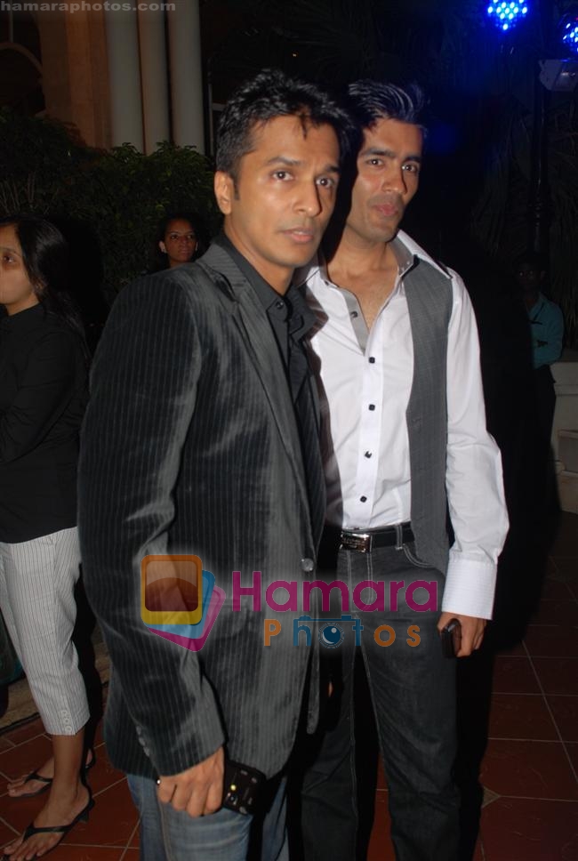 Vikram Phadnis, Manish Malhotra at Chivas Fashion Tour Day 2 in  ITC Grand Central Sheraton on 27th September 2008 