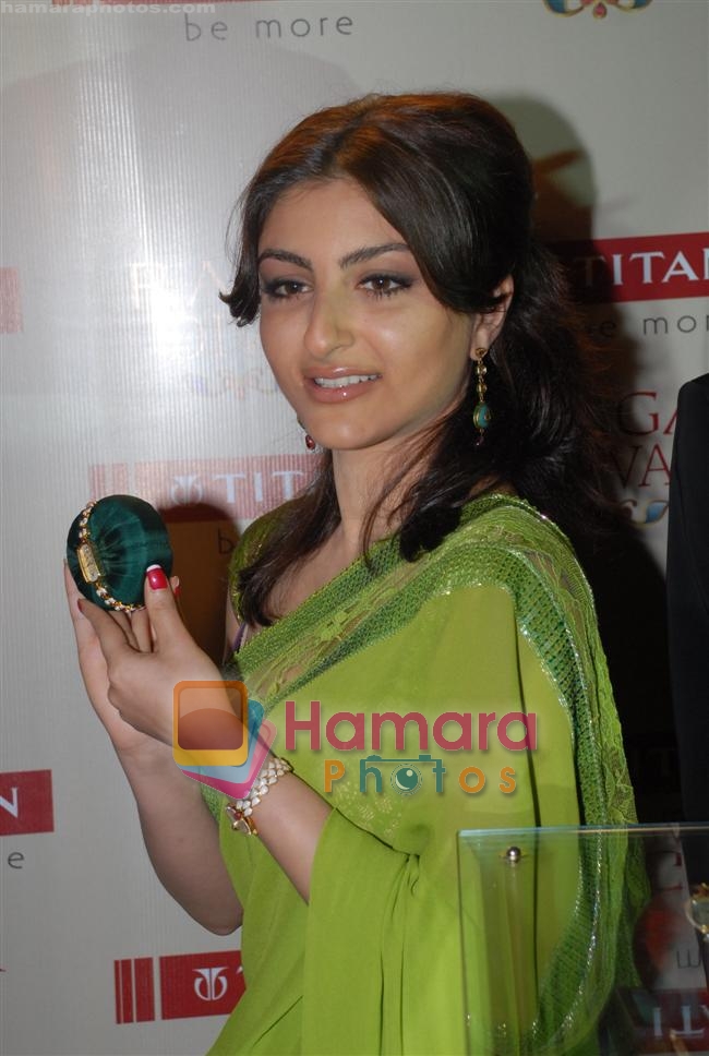 Soha Ali Khan unveils the Titan Raga Diva Collection in Taj Lands End on 30th September 2008 