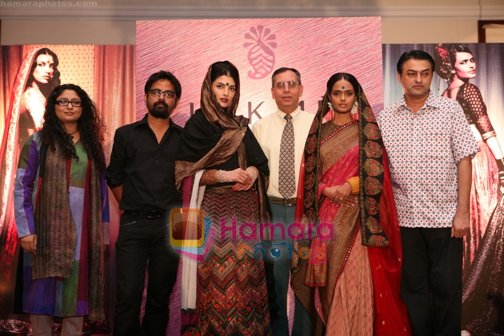 Richa, Sabyasachi, Indrani, Anil Chopra, Vipasha, Cory walia at Lakme launches Bridal Sutra Winter collection 2008 