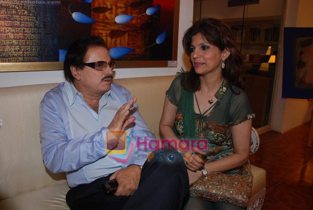 Bina Aziz at the launch of art Gallery on 10th October 2008 