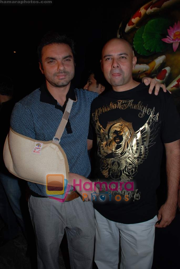 Atul Agnihotri, Sohail Khan at Hello film success bash in Gabbana on 13th October 2008 