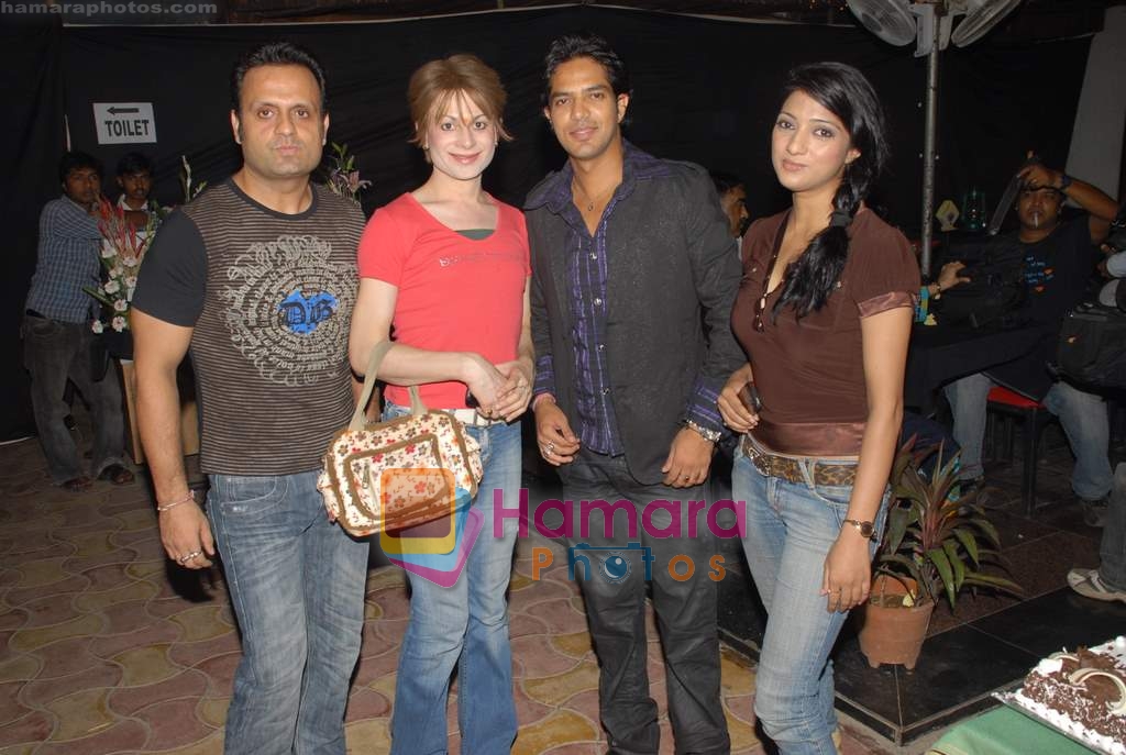 Bobby Darling at actor Rajveer's birthday in Paradise Rain Forest on 14th October 2008 
