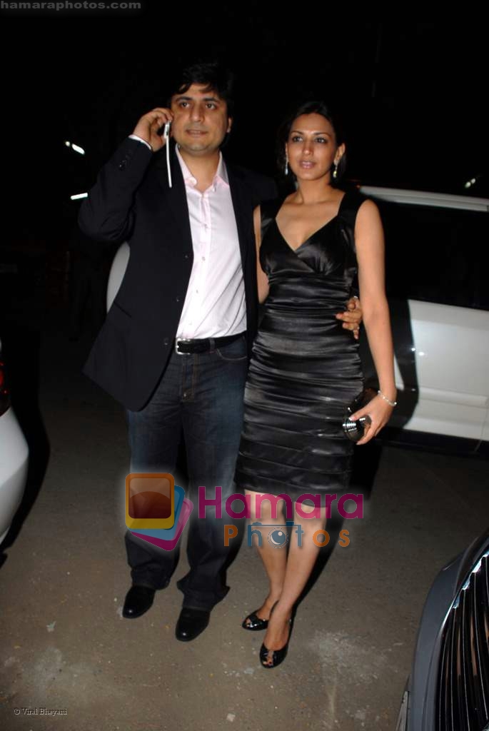 Sonali Bendre, Goldie Behl at the poison Relaunch Bash on 16th October 2008 