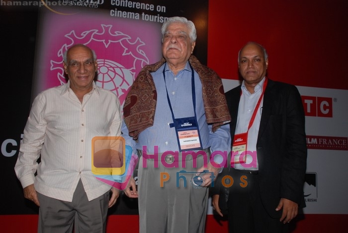 Yash Chopra, Surinder Kapoor, Manmohan Shetty at the 3rd annual conference on cinema tourismin The Leela Hotel, Andheri, Mumbai on 16th October 2008 