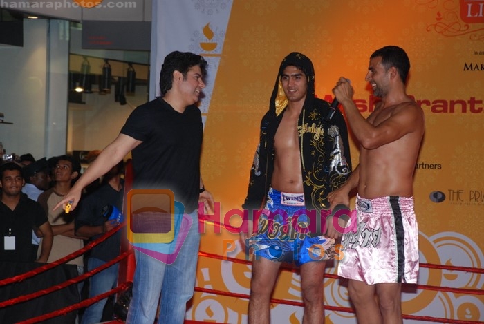 Akshay Kumar and Boxer Vijender Kumar, Sajid Khan at NGO Make-a-wish foundation on 17th October 2008 on 17th October 2008 
