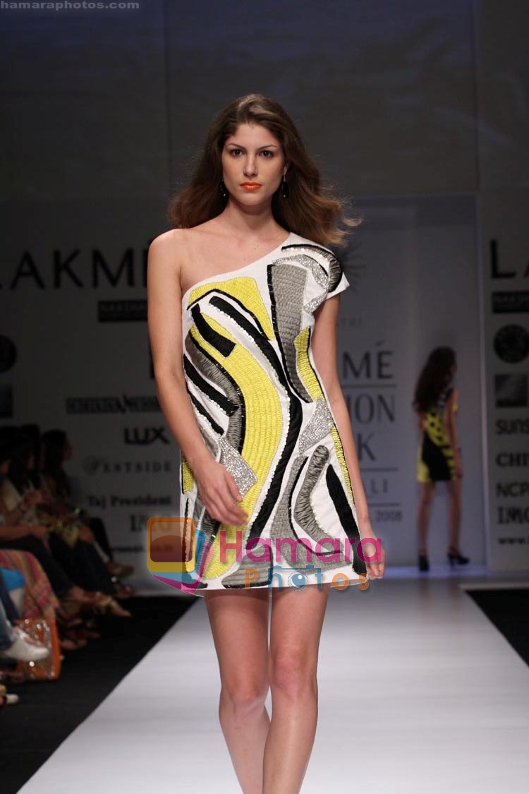 Model walk the ramp for Gayatri Khanna Show at Lakme Fashion Week 