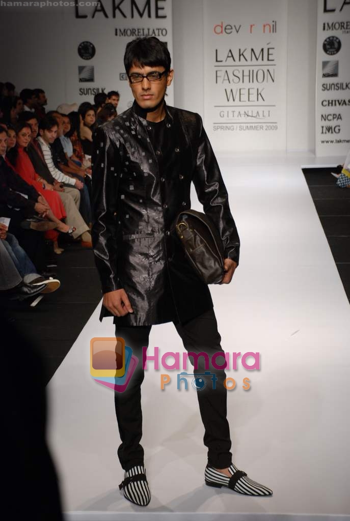 Model walk the ramp for Dev R Nil Kirmani's Show at Lakme Fashion Week 2008 on 23rd October 2008 