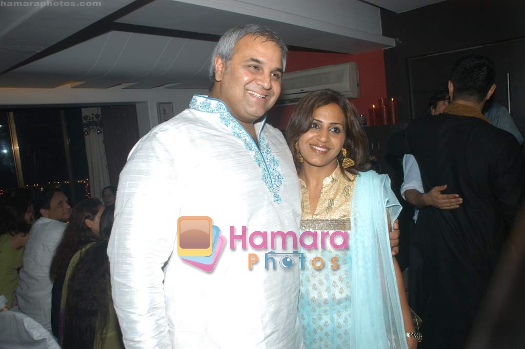 at Harry Anand's Diwali bash in Lokhandwala on 27th October 2008 