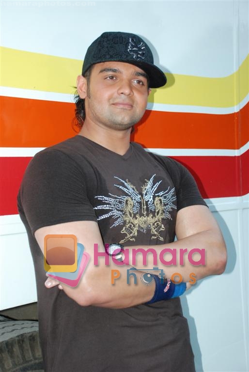 Mimoh Chakraborty at Loot on location in Filmistan on 29th October 2008 