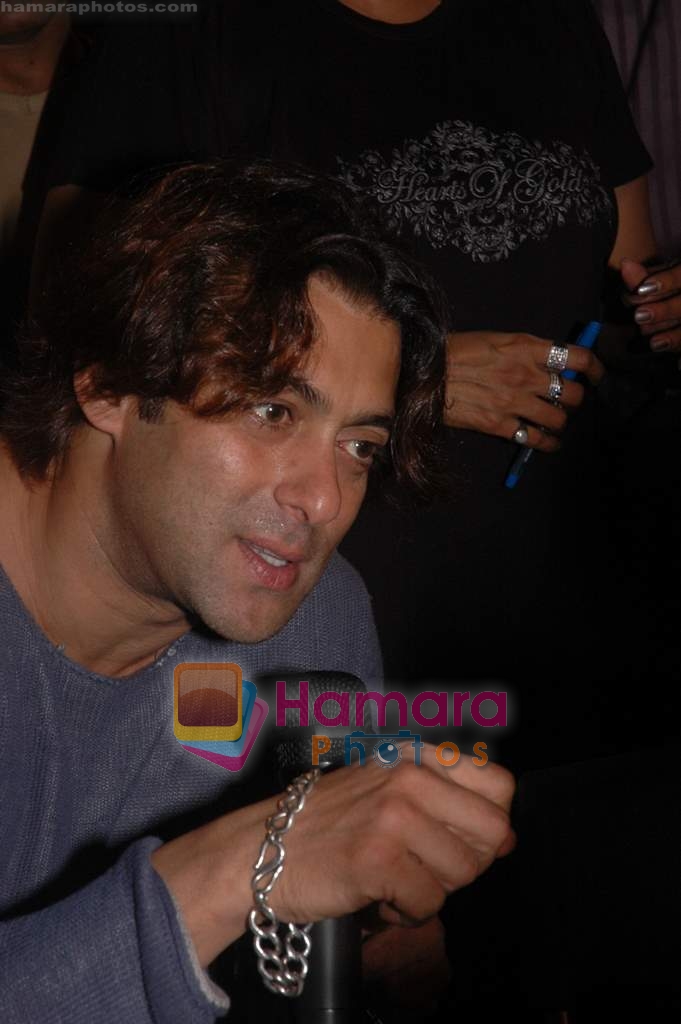 Salman Khan spends times with kids of Sukun Park in Mount Marie Church, Bandra West on 13th November 2008 