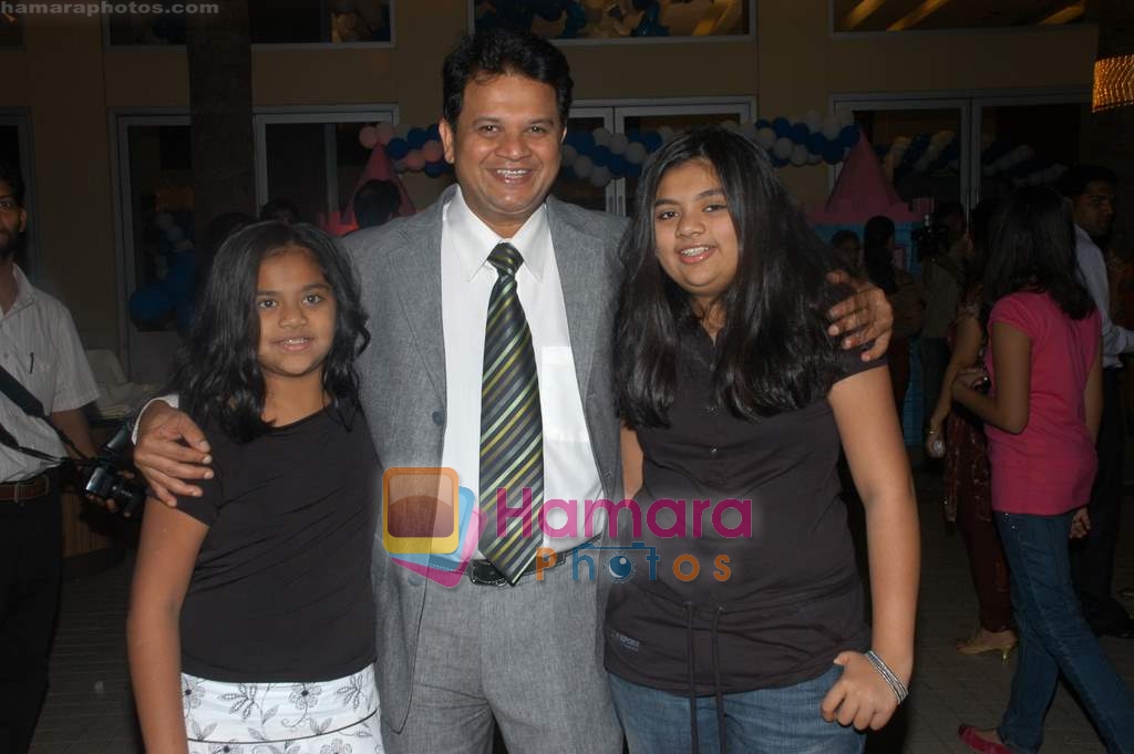 Viren Shah at Viren Shah's Roopam Baby Care event in Blue Sea, Worli on 15th November 2008 
