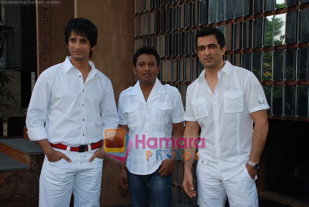 Sanjay Suri, Sharman Joshi, Onir at Sorry Bhai Film Press Meet in Magic, Worli on 14th November 2008 