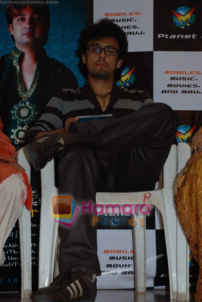 Sonu Nigam launches Mohammed Vakil's album Guzarish in Planet M on 25th November 2008