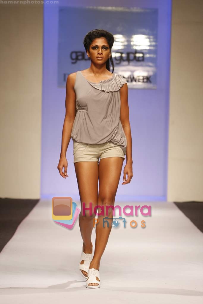 Model walk the ramp for Gaurav Gupta at Delhi Fashion Week on 3rd December 2008 