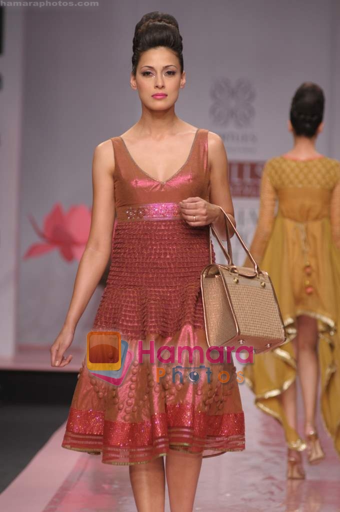 Models showcasing designs of Ashish, Viral and Vikrant during Wills Fashion Week on Oct 19, 2008 