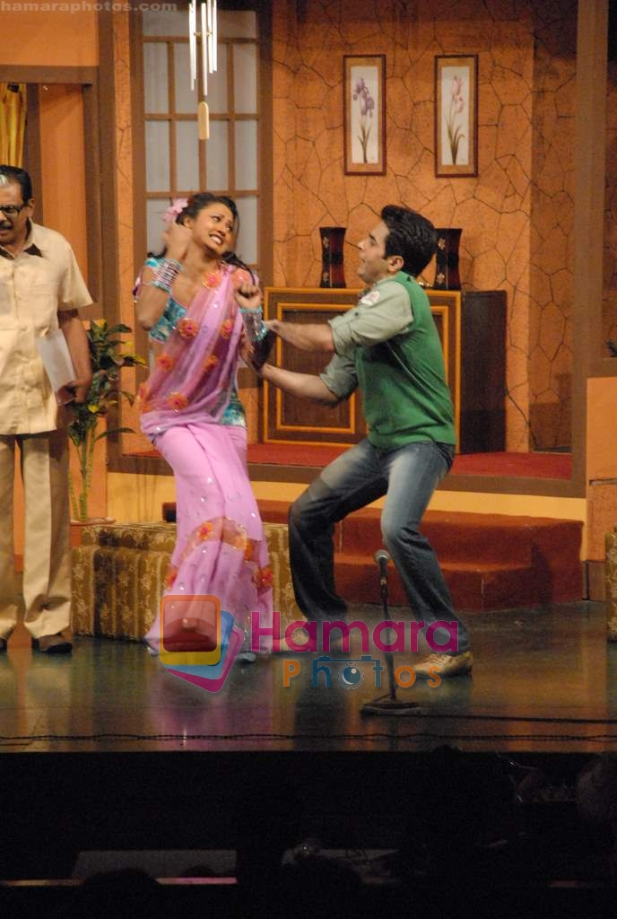 Aman Verma, Nigaar Z Khan at Mr and Mrs Karan Johar play premiere in Rang Sharda on 7th December 2008 