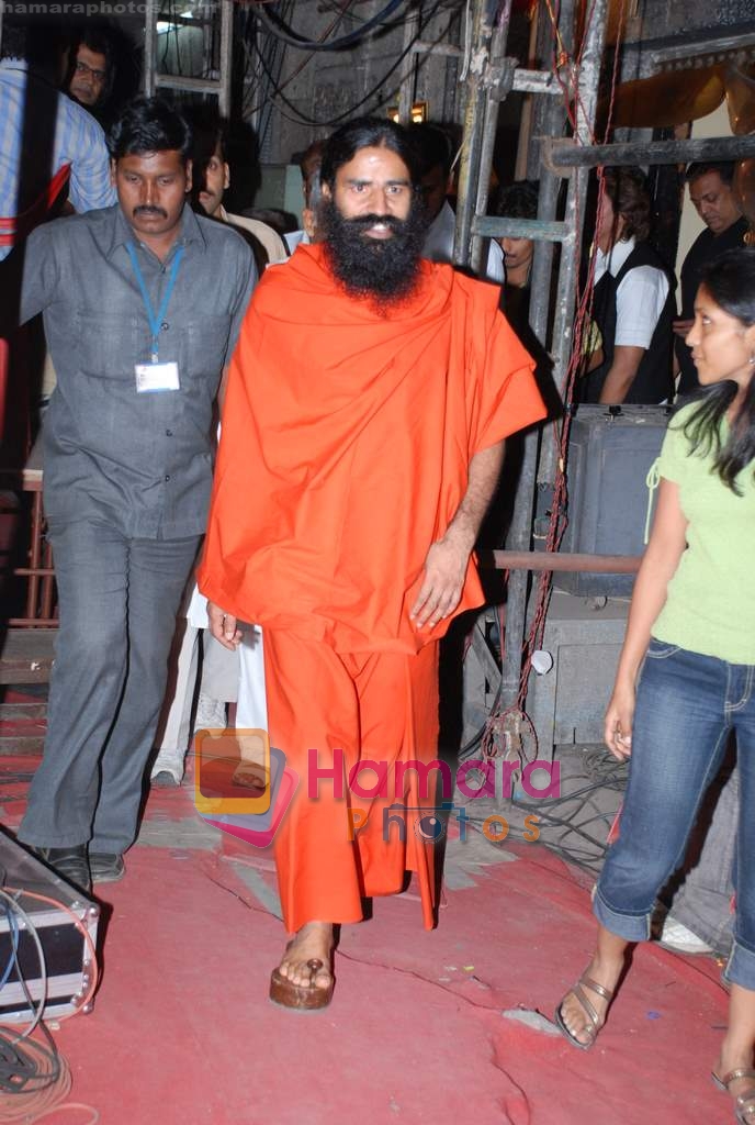 Baba Ramdev on the sets of Sa Re Ga Ma Pa in Famous Studios on 8th December 2008
