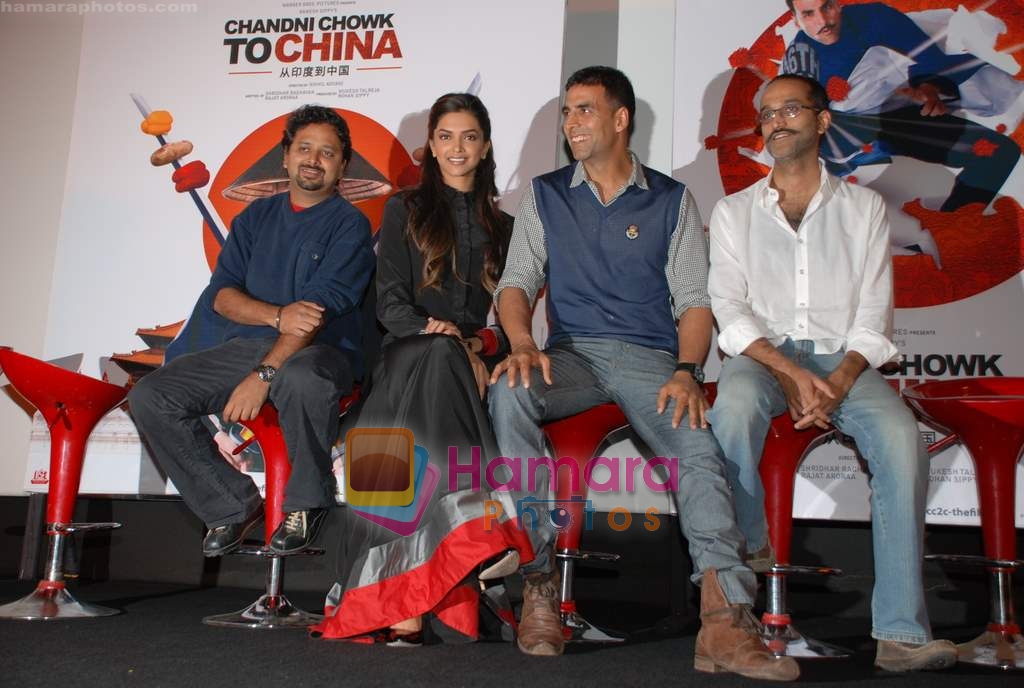 Akshay Kumar, Deepika Padukone, Rohan Sippy at the Music Launch of movie Chandni Chowk to China on 9th December 2008 